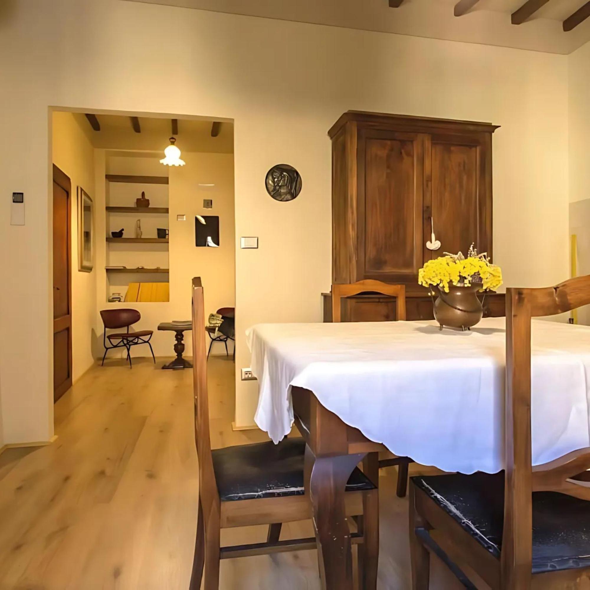 Locanda Il Pino ซานจีมิญญาโน ภายนอก รูปภาพ