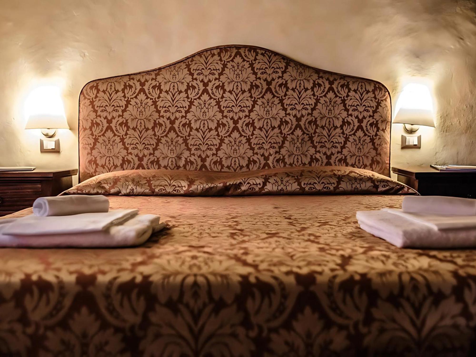 Locanda Il Pino ซานจีมิญญาโน ห้อง รูปภาพ